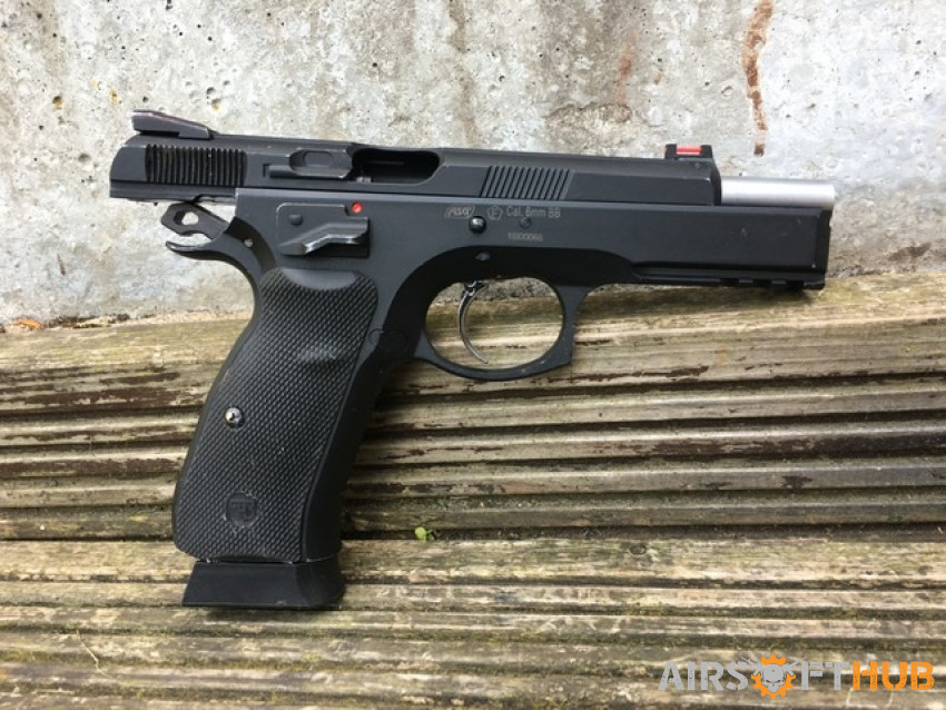 CZ75 SP01 Shadow Co2 - Used airsoft equipment