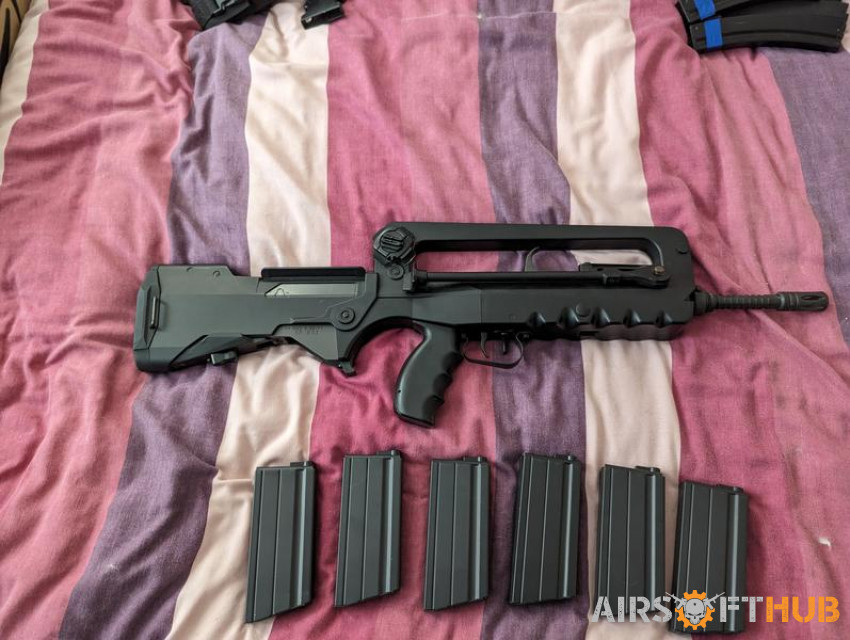 TM FAMAS + 6 69rnd Mags - Used airsoft equipment