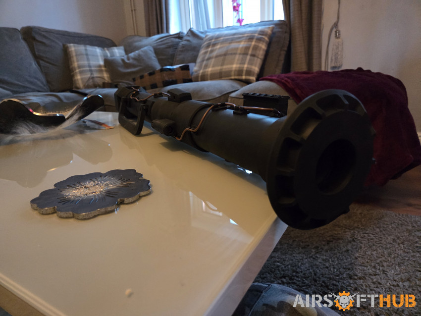 Anti tank launcher - Used airsoft equipment