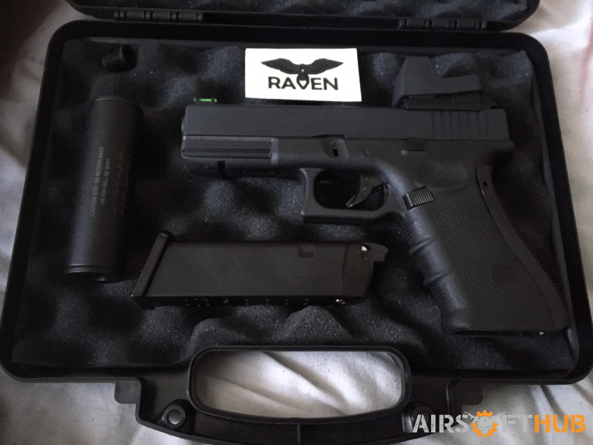 Raven eu17, silencer & case - Used airsoft equipment