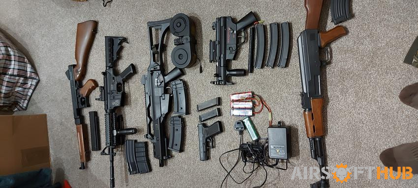6 Airsoft Guns and equipment - Used airsoft equipment