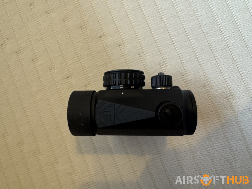Vortex CROSSFIRE Red Dot Sight - Used airsoft equipment