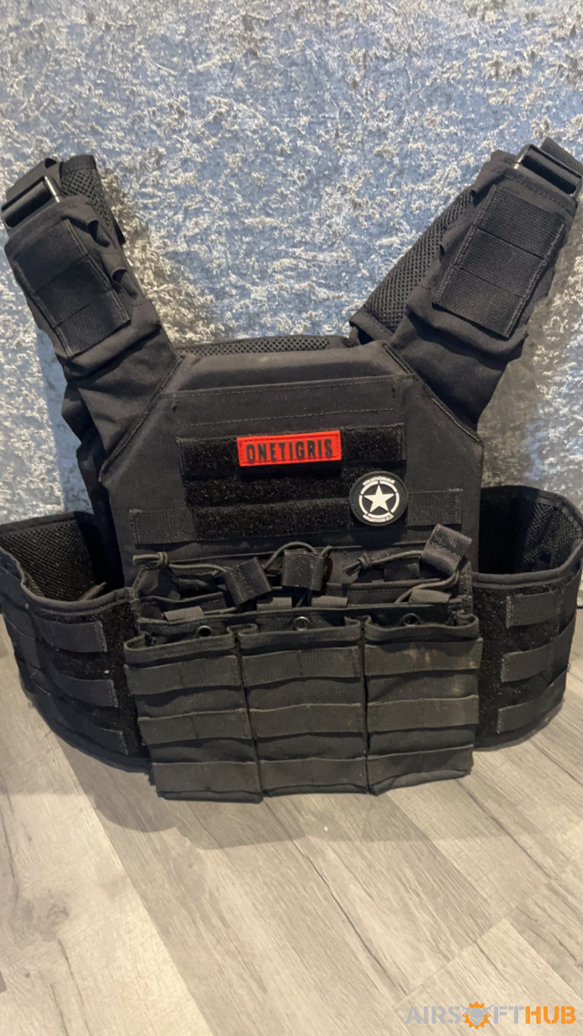 One Tigris chest rig - Used airsoft equipment