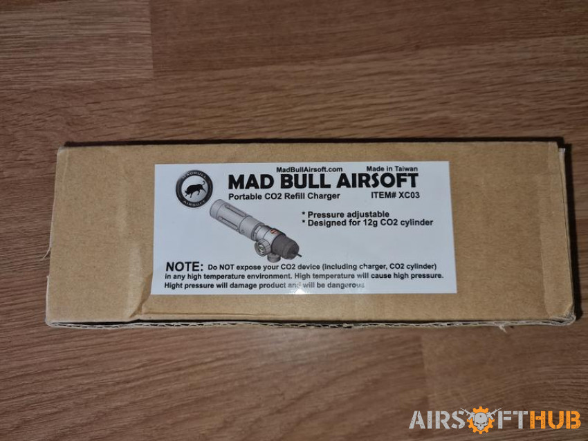 New madbull c02 charger - Used airsoft equipment