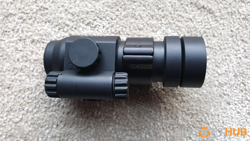HAWKE 1x30 RED DOT SPORT SIGHT - Used airsoft equipment
