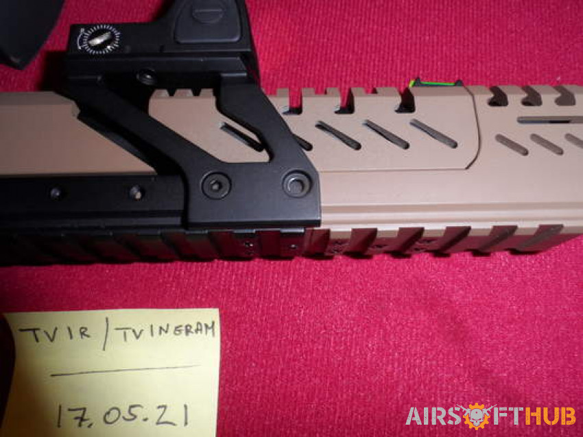 Vorsk Titan 7 GBB (Tan) BNIB - Used airsoft equipment