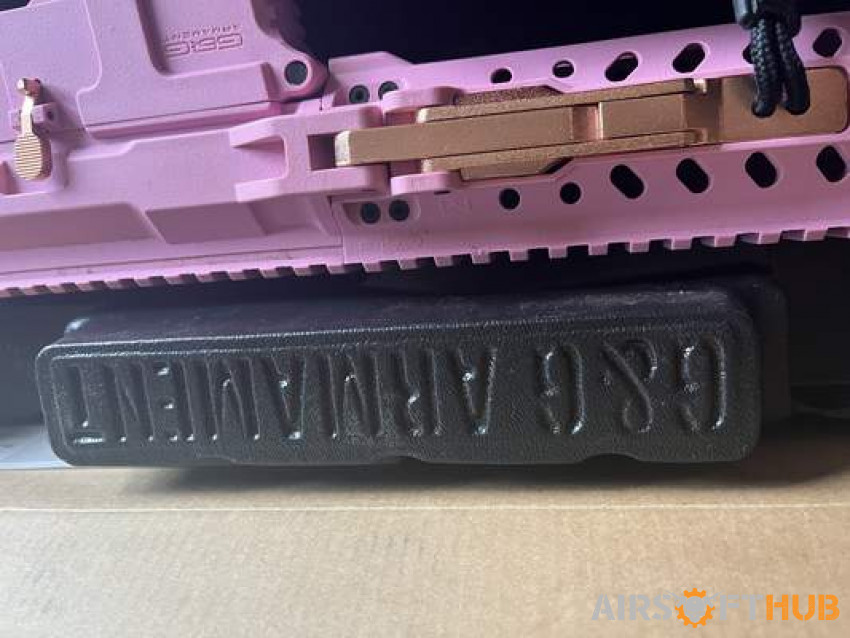 G&G FAR-9 Airsoft Rifle Pink - Used airsoft equipment