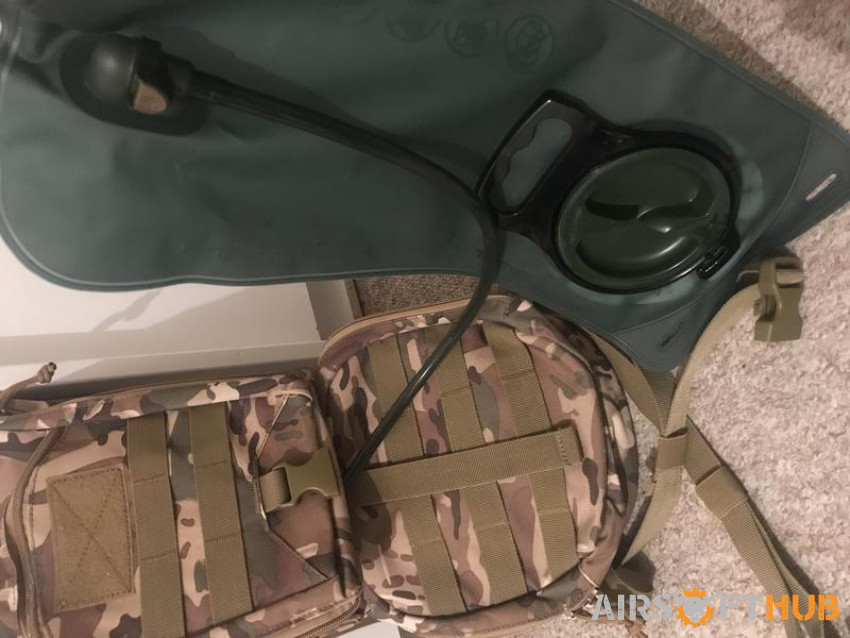 Hydration backpack, new,unused - Used airsoft equipment