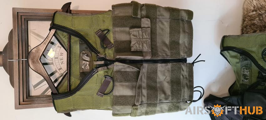 Loads of pouches and vests, - Used airsoft equipment