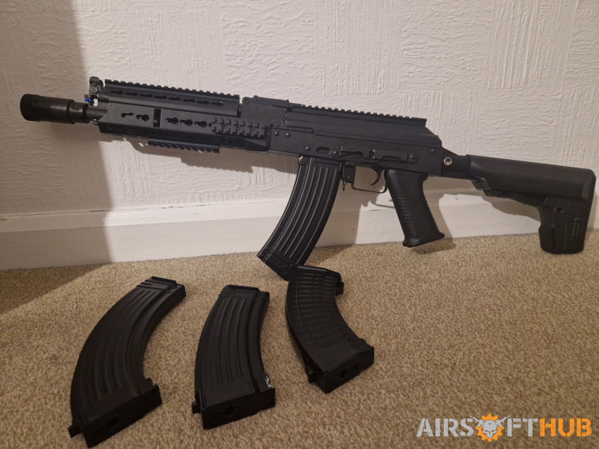 LCT KeyMod 9.5 AK - Used airsoft equipment