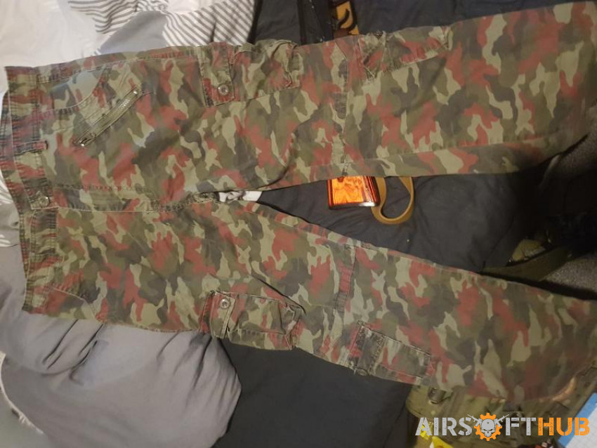 Camo trousers bundle - Used airsoft equipment