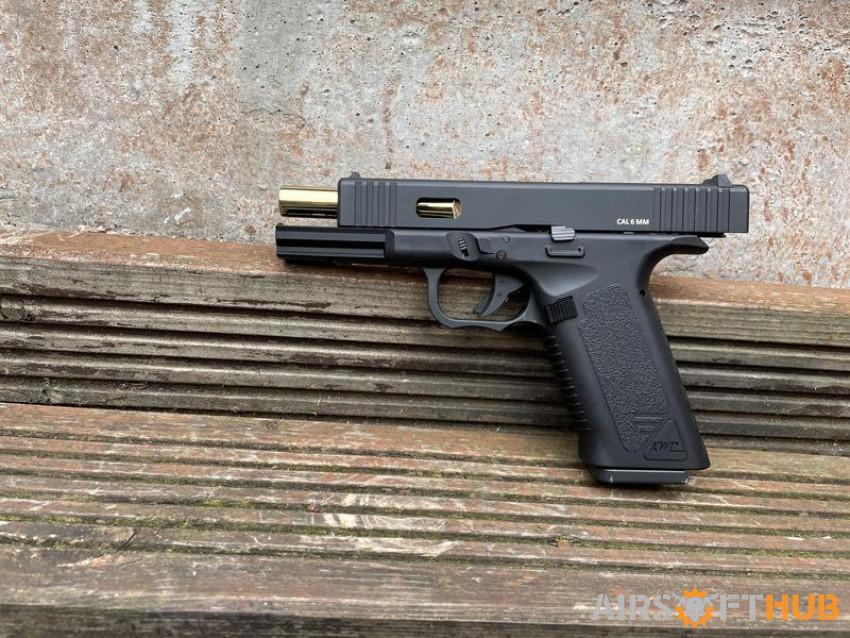 KWC Glock 17 Co2 GBB - Used airsoft equipment