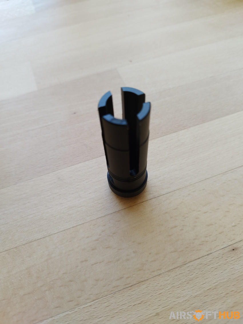 4 prong flash hider - Used airsoft equipment
