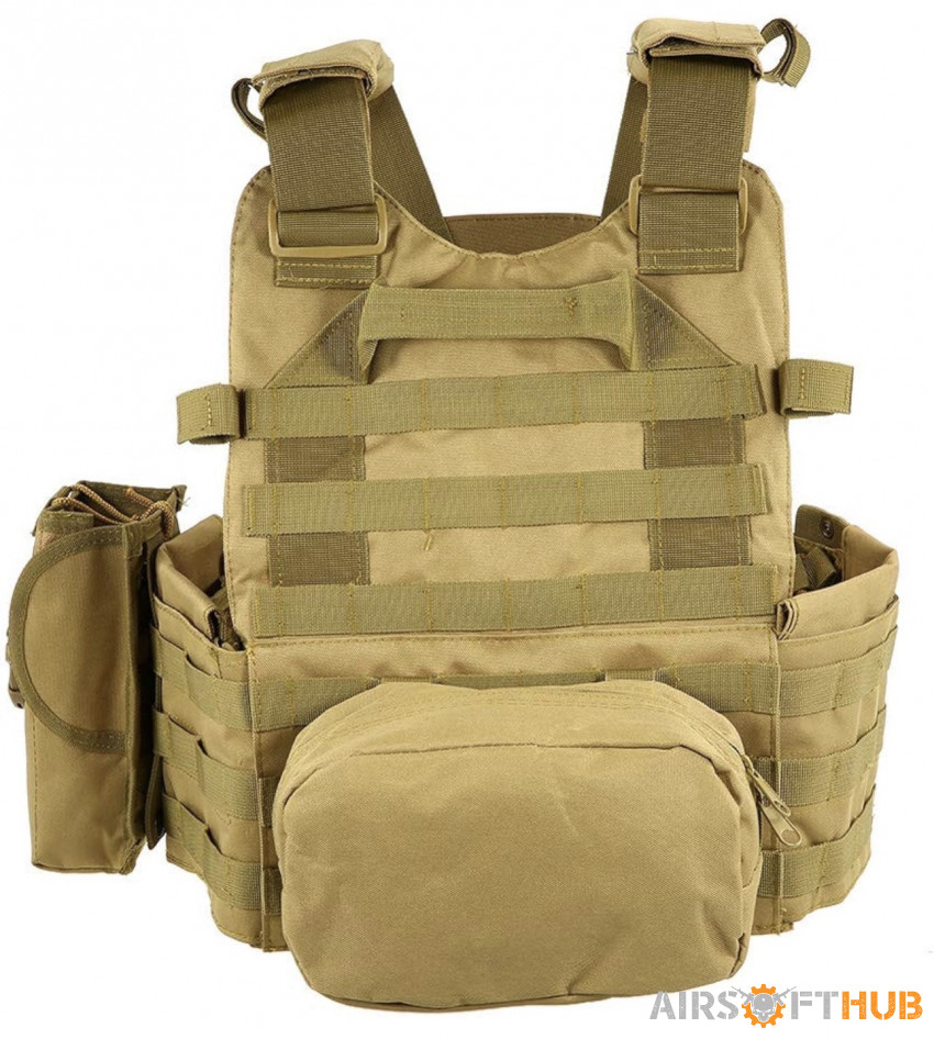 Plate carrier sand/Tan - Used airsoft equipment