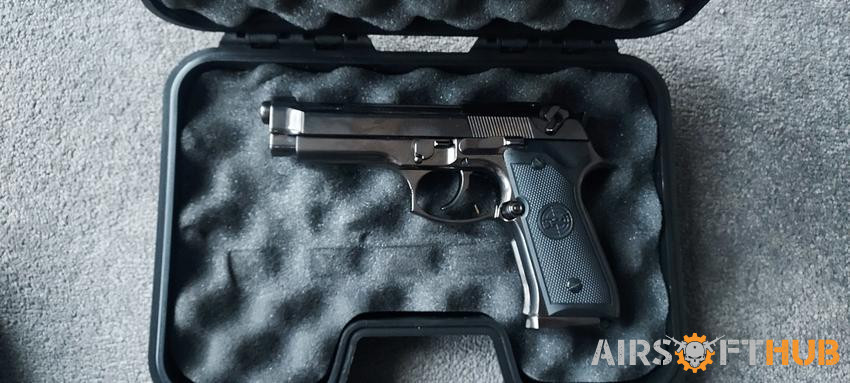 BERETTA 92 All metal NEW - Used airsoft equipment