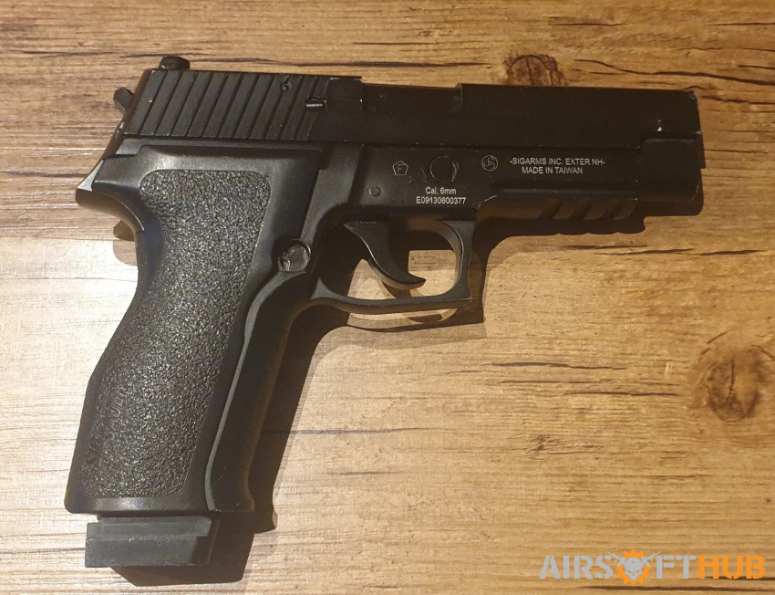 Tokyo Marui SIG Sauer P226 - Used airsoft equipment