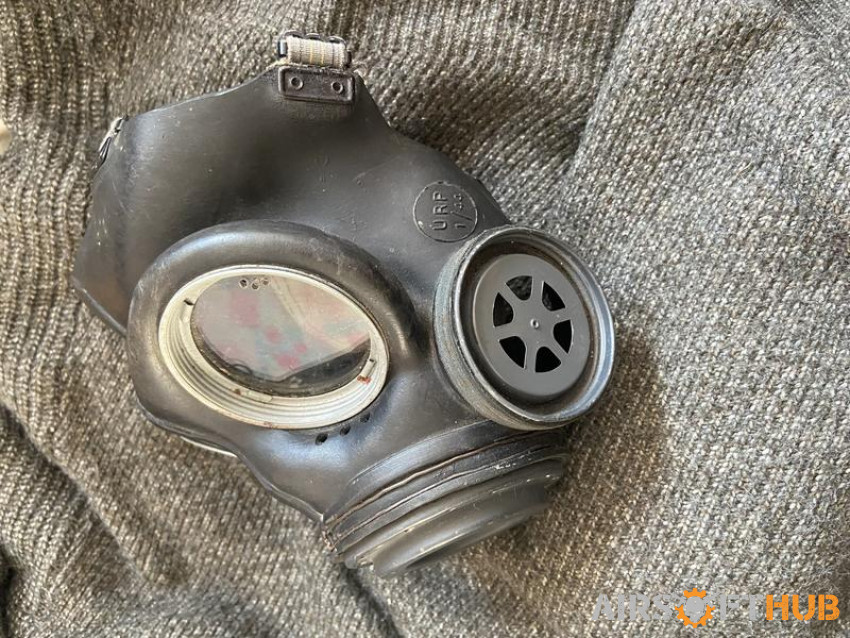 1944 converted gas mask - Used airsoft equipment