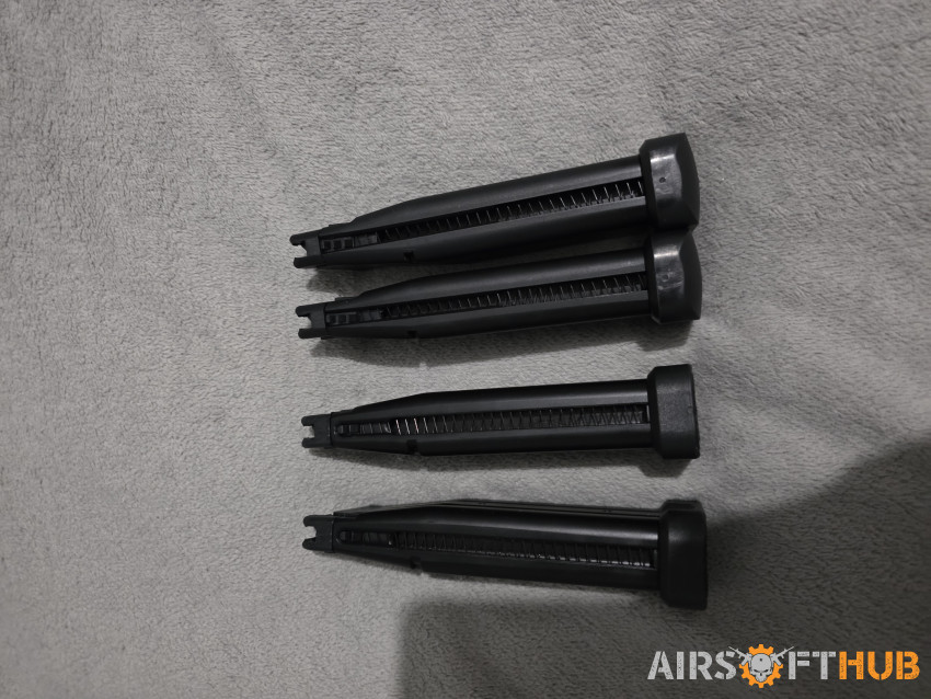 4 x Hi-Capa magazines - Used airsoft equipment