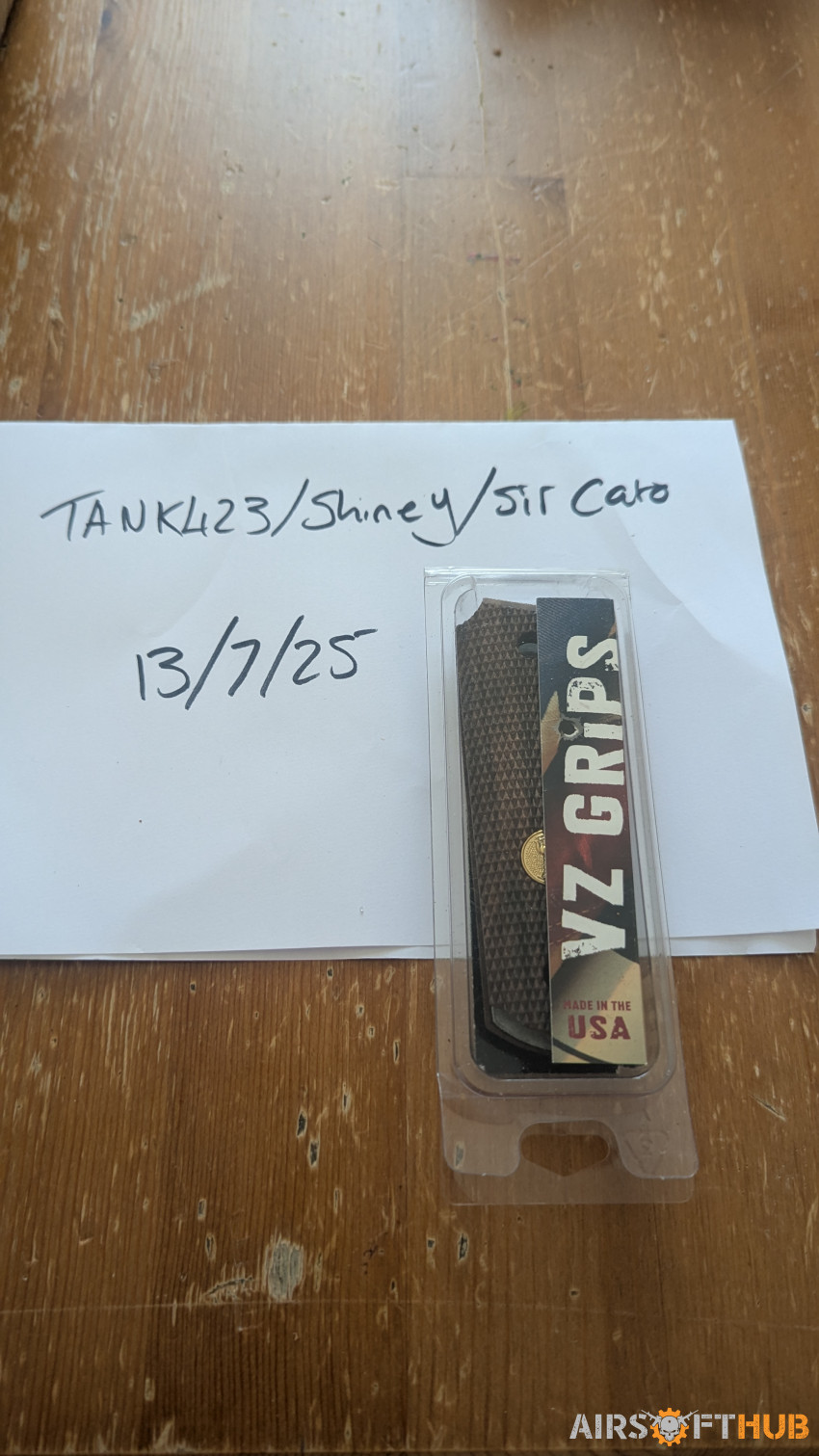 VZ 1911 grips - Used airsoft equipment