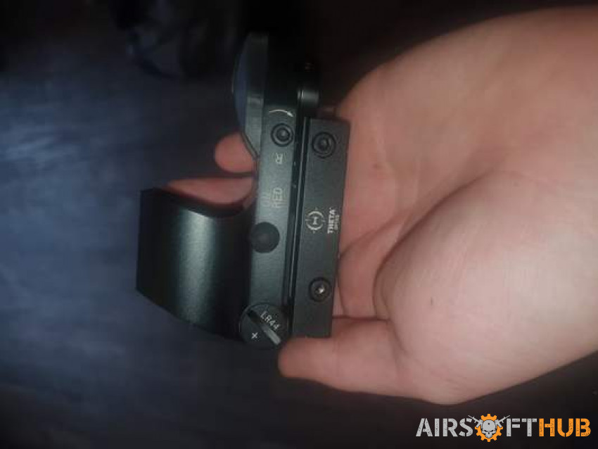 Theta reflex sight - Used airsoft equipment