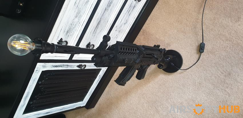 Upcycled M249 Lamp 1:1 scale - Used airsoft equipment