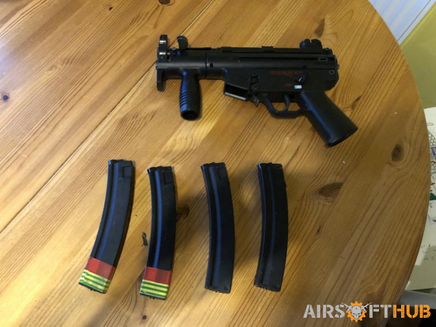 MP5 battery powered - Used airsoft equipment
