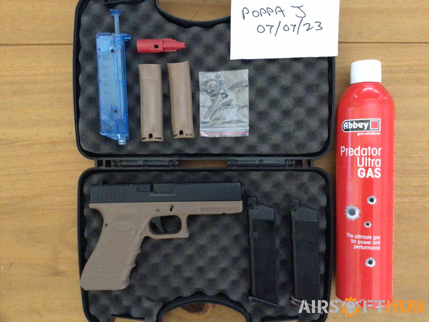 Glock 17 plus extras - Used airsoft equipment