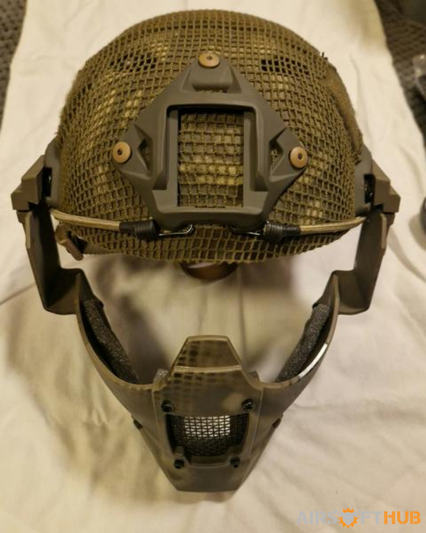 OneTigris Helmet with Mask - Used airsoft equipment