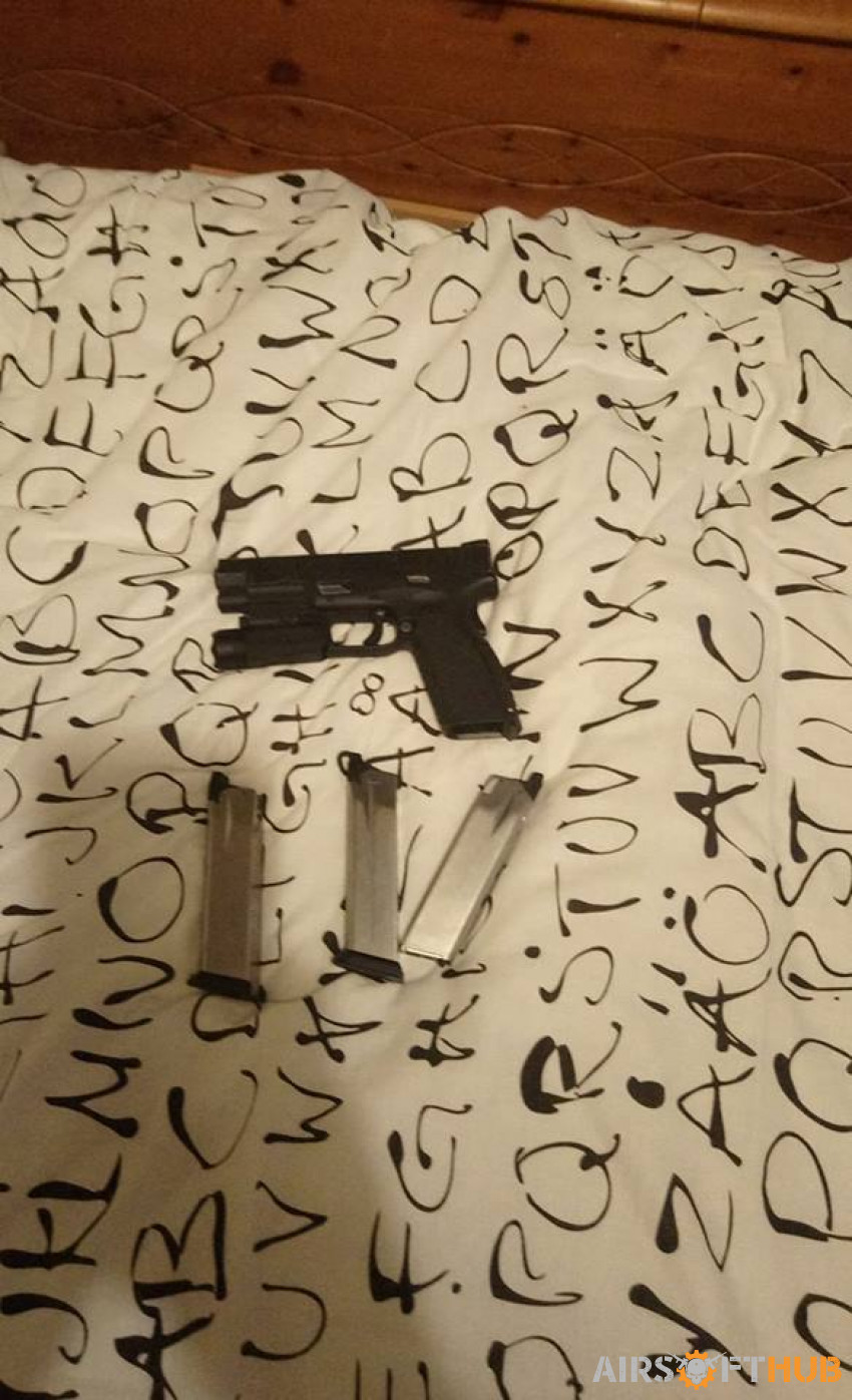 M4 and pistols package deal - Used airsoft equipment