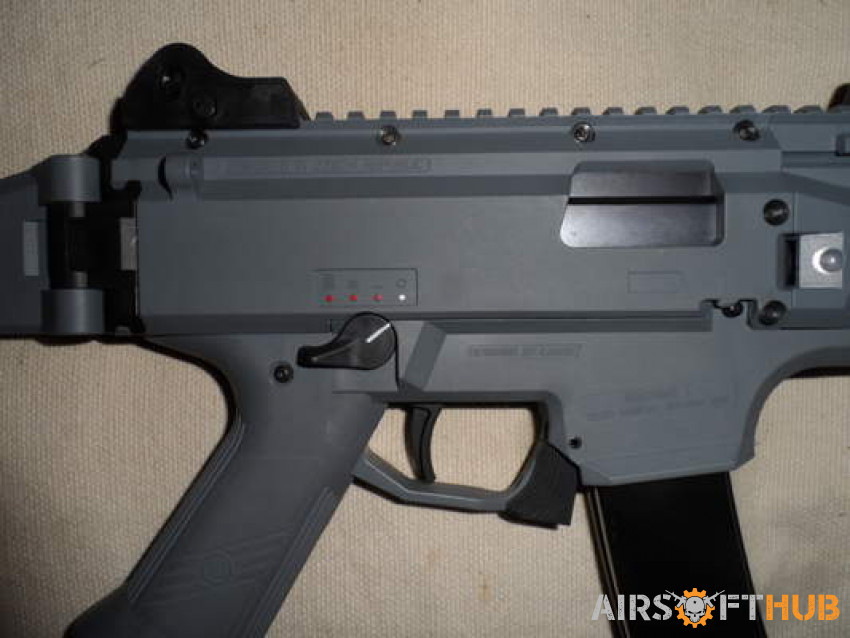 New Evo 2020 SMG-Grey £275 - Used airsoft equipment