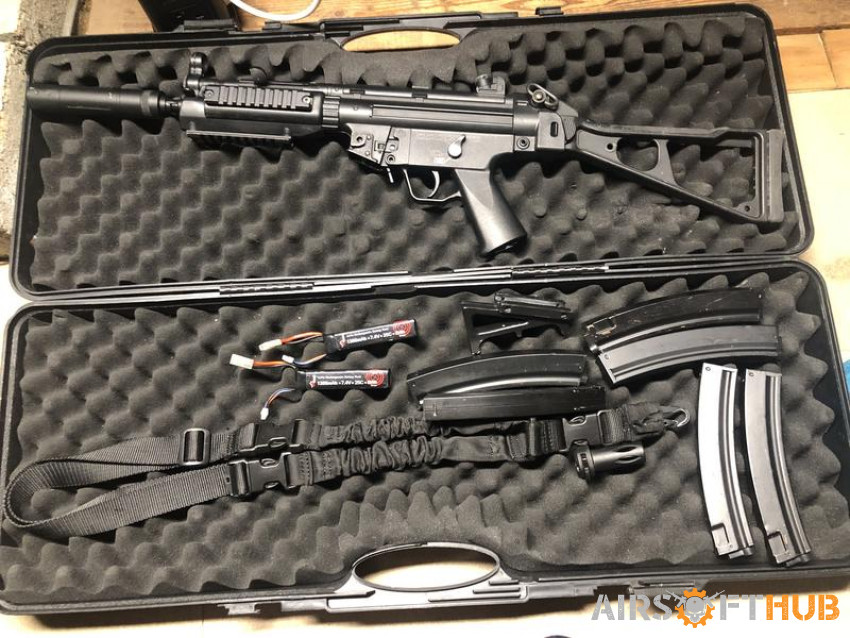 MP5 SMG - Used airsoft equipment