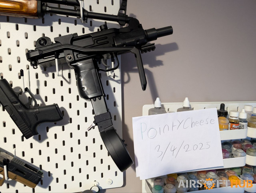 KWC Mini UZI CO2 GBB SMG – Sem - Used airsoft equipment