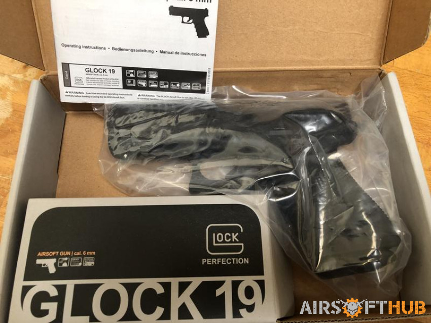 Glock 19 Umarex gen 4 - Used airsoft equipment
