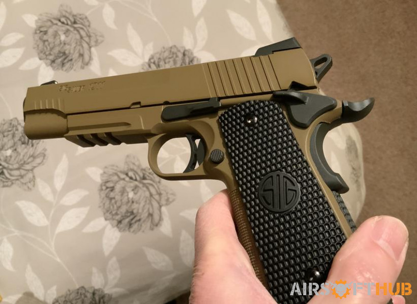 Sig 1911 air pistol .177bb - Used airsoft equipment