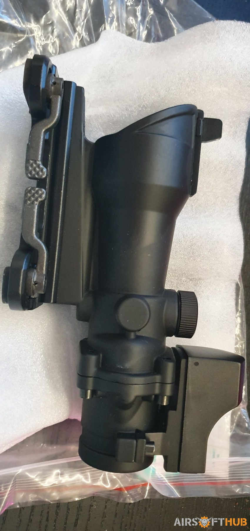 ACOG 4×32 Scope with QD Mount - Used airsoft equipment