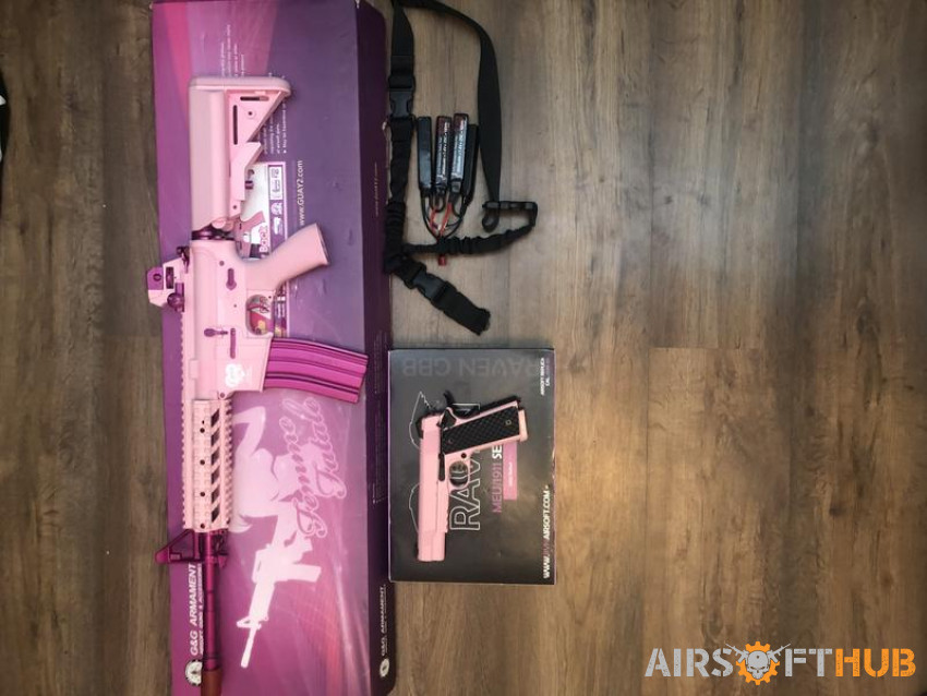 BNIB’s Pink m4 & 1911 bundle - Used airsoft equipment
