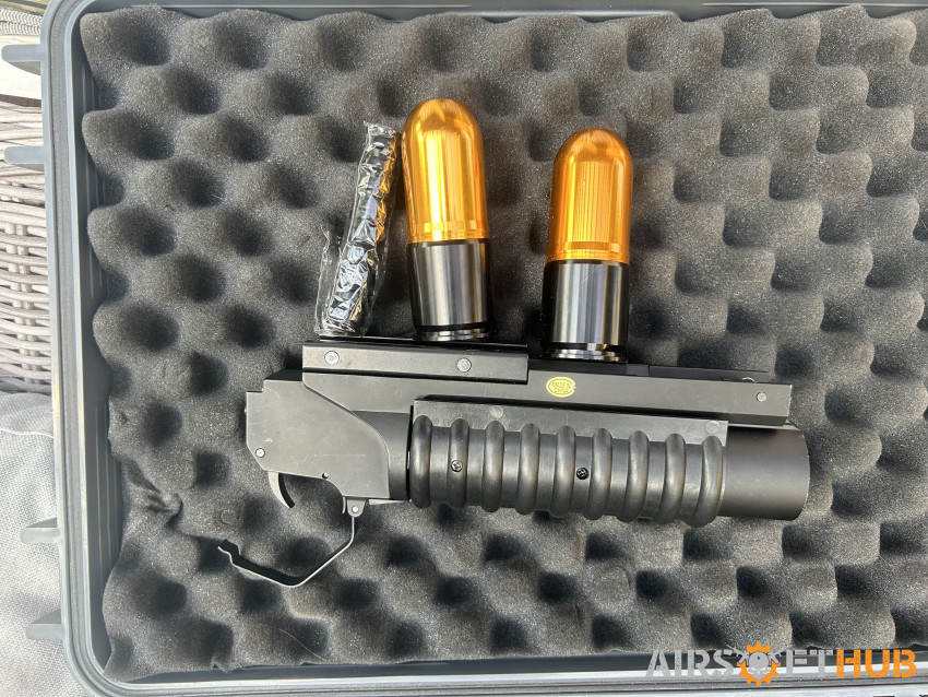 40mm grenade launcher - Used airsoft equipment
