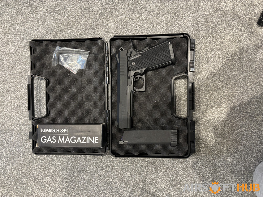 Novritsch ssp1 co2 with 2 mags - Used airsoft equipment
