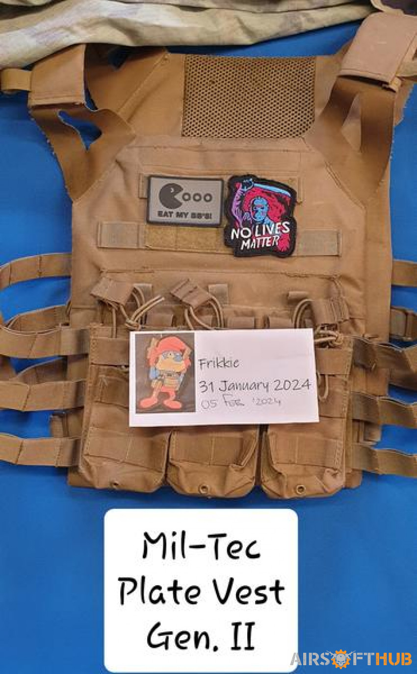 Plate Carrier Set - Used airsoft equipment