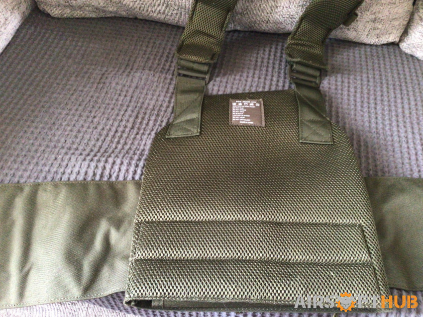 Fully loaded plate carrier - Used airsoft equipment