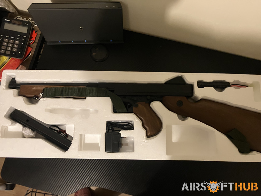 CYMA THOMPSON - Used airsoft equipment