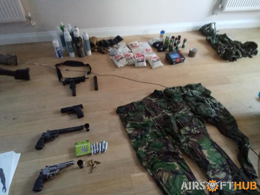 Airsoft collection - Used airsoft equipment