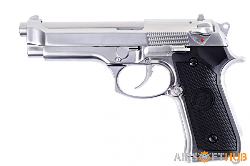 WE m92f (chrome) - Used airsoft equipment
