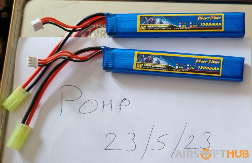2x GIANT POWER 1300 LIPO 7.4 - Used airsoft equipment