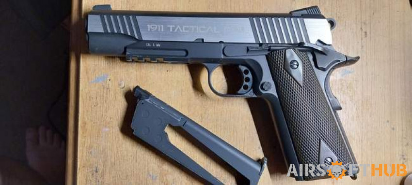 milbro 1911 tactical rail co2 - Used airsoft equipment