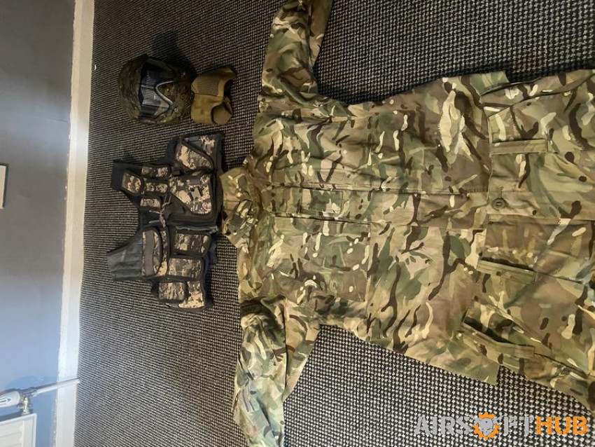 Clothing - Used airsoft equipment