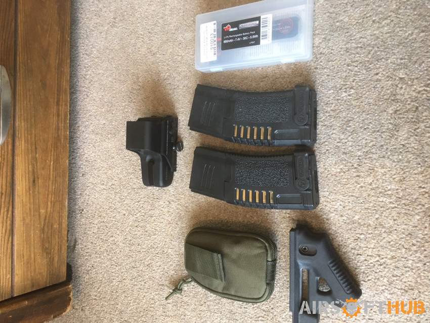 Two Tone ARES HONEY BADGER DE - Used airsoft equipment