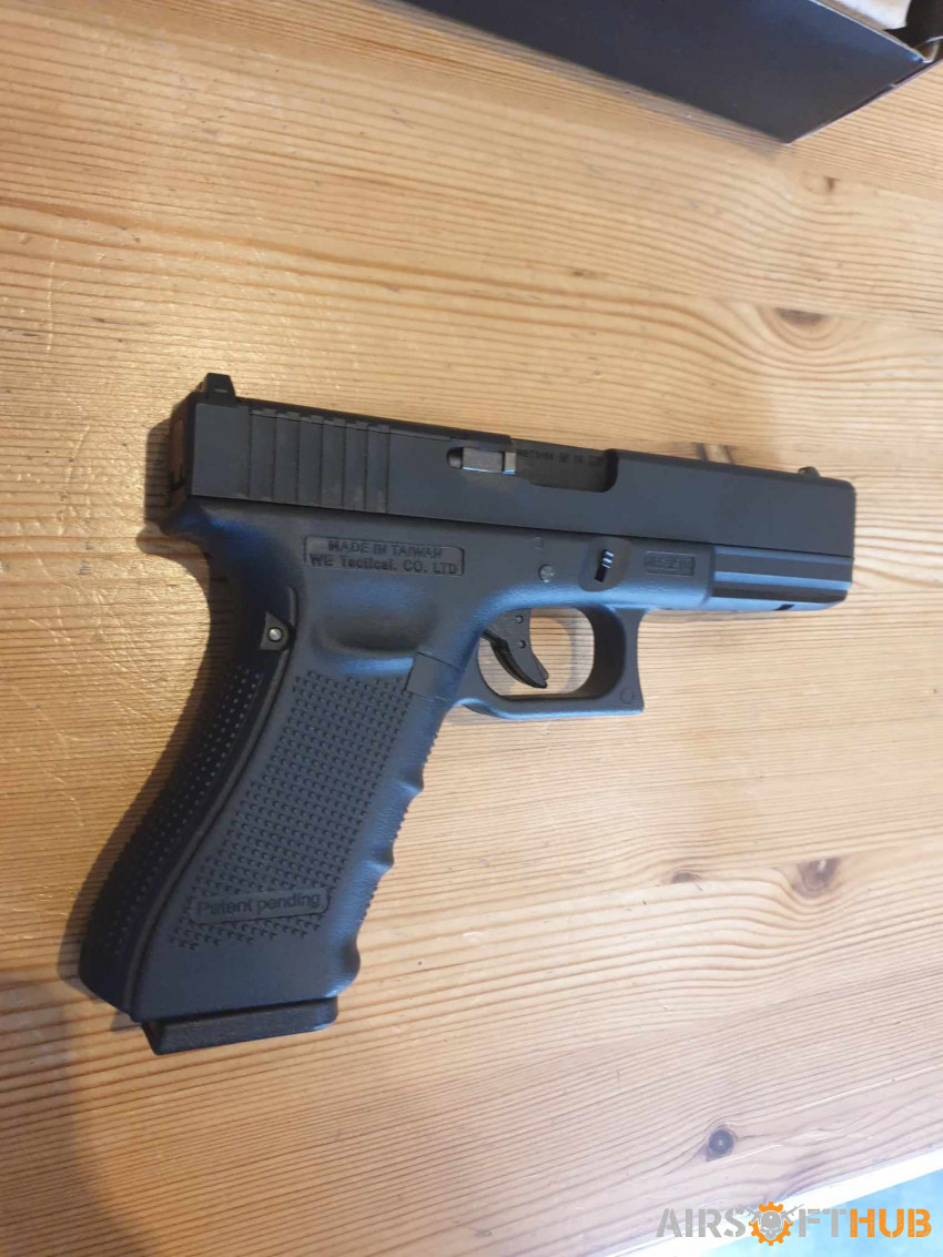WE Glock 17 Gen 4 (New) - Used airsoft equipment