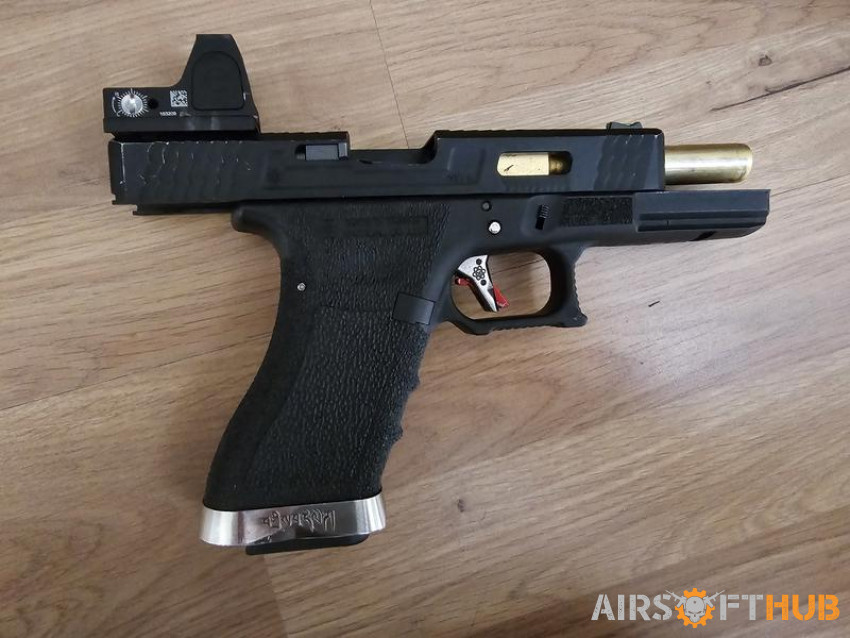 Pistols available - Used airsoft equipment