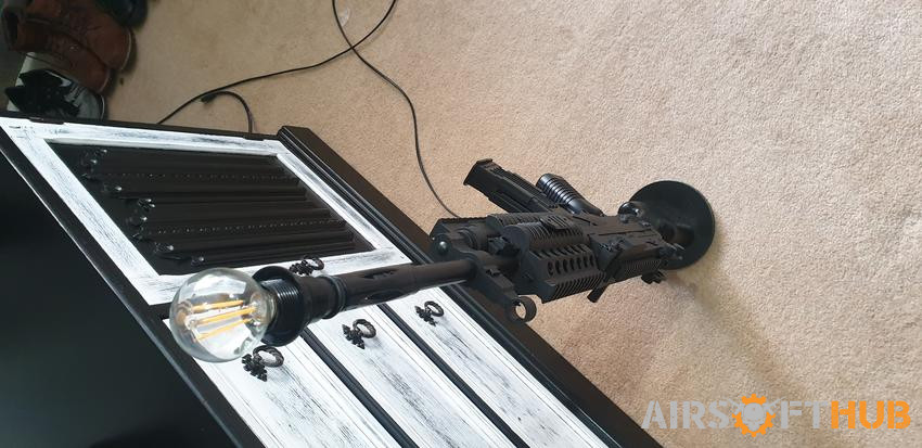 Upcycled M249 Lamp 1:1 scale - Used airsoft equipment